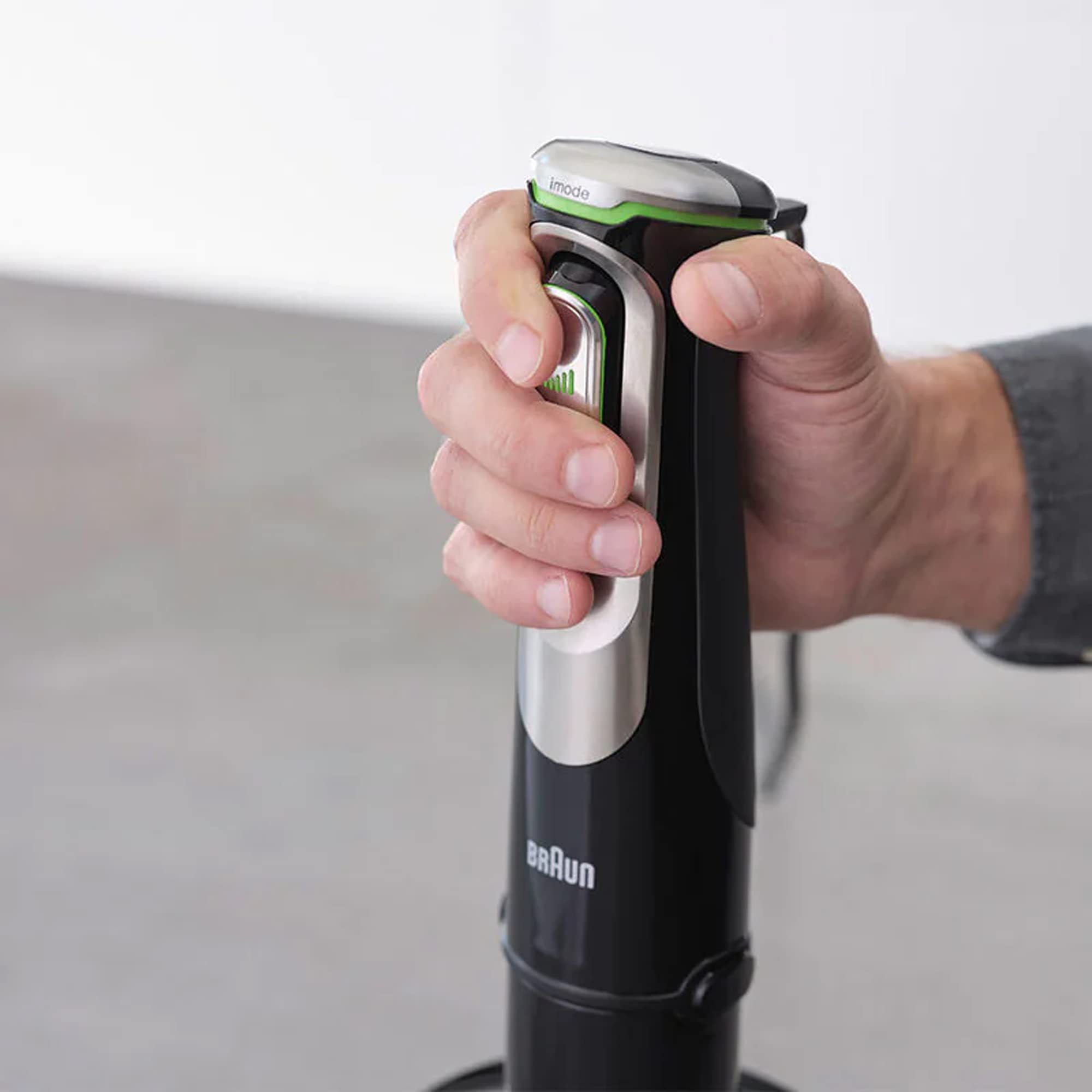 Braun MultiQuick 9 Hand Blender Set, 1200 Watt, motor, shred & slice, puree mash, whisk, chopping, french fry. Active blade technology MQ 9185XL. Braun MultiQuick 9 Hand Blender Set, 1200 Watt, motor, shred & slice, puree mash, whisk, chopping, french fry. Active blade technology MQ 9185XL.